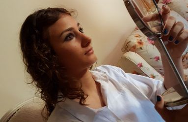 Invitada con espejo