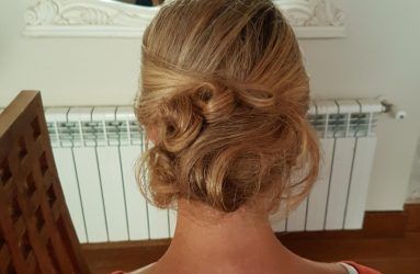 Detalle del recogido de la novia
